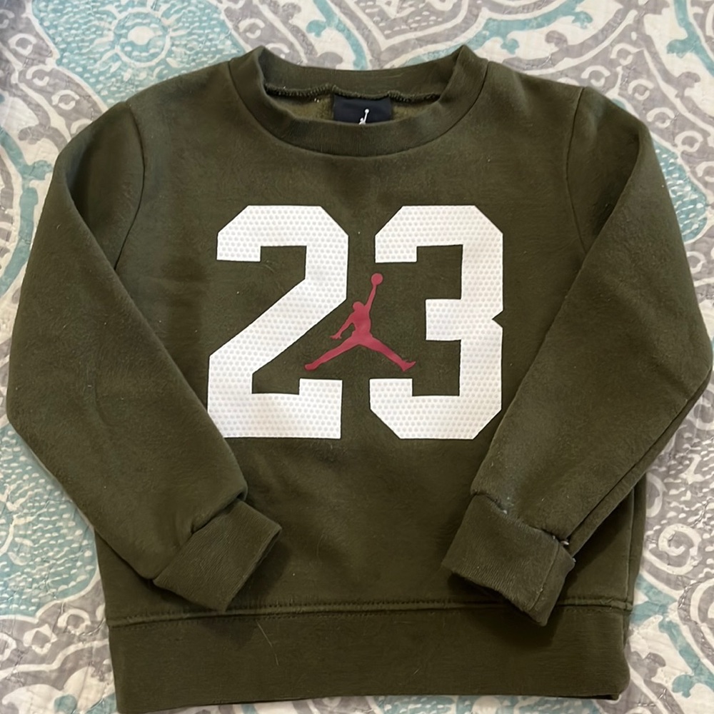 Jordan pullover 2T